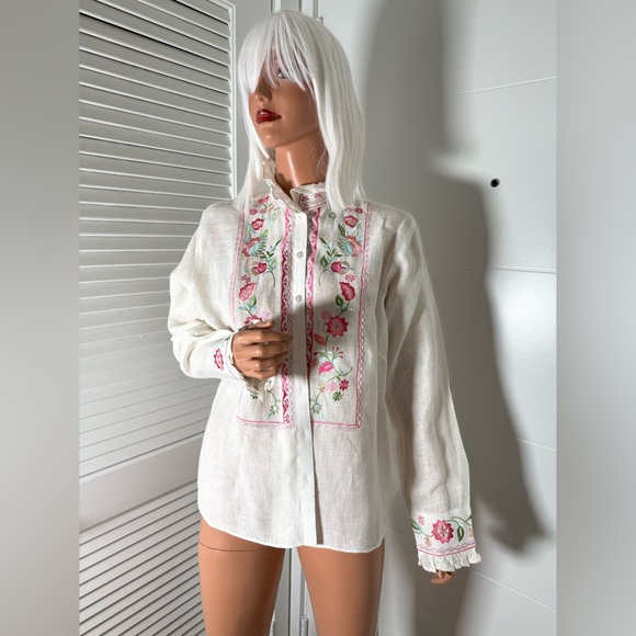 bella tu Tops - Bella Tu by Gorsuch Floral Embroidered White Blouse large